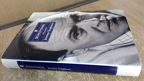 Beispielbild fr Roald Dahl: A Biography zum Verkauf von WorldofBooks