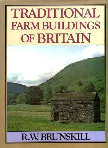 9780575031173: Traditional farm buildings of Britain