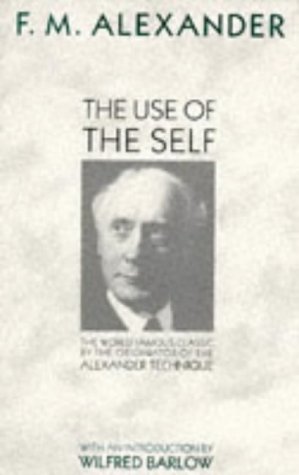 Immagine dell'editore per The Use of the Self: Its Conscious Direction in Relation to Diagnosis Functioning and the Control of Reaction venduto da ThriftBooks-Dallas
