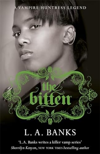 9780575094666: The Bitten: A Vampire Huntress Legend Book