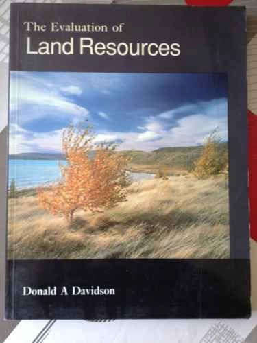 Imagen de archivo de The Evaluation of Land Resources a la venta por Better World Books: West