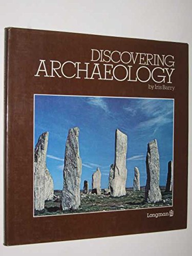9780582390911: Discovering Archaeology (DB)