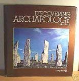 9780582390911: DISCOVERING ARCHAEOLOGY