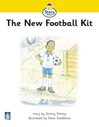 The New Football Kit: Step 1 (LILA) (9780582406575) by J Strong