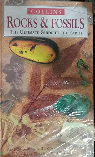 9780583344937: Rocks and Fossils; the Ultimate Guide to The Earth