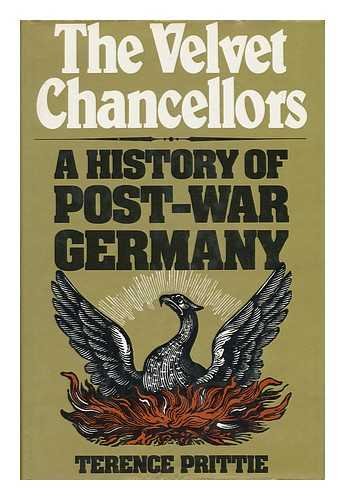 Imagen de archivo de The Velvet Chancellors : A History of Post-War Germany a la venta por Better World Books