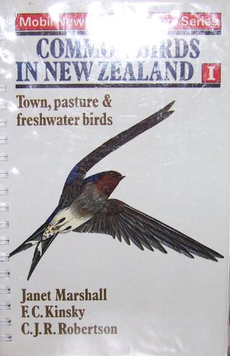 9780589007300: Fiat Book of Common Birds in New Zealand: Town, Pasture and Freshwater Birds v. 1 (Mobil New Zealand Nature Series)