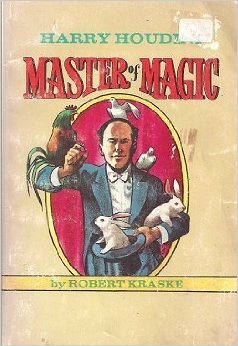 Imagen de archivo de Harry Houdini, Master of Magic a la venta por ThriftBooks-Dallas