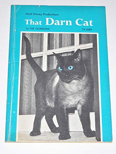 9780590086134: That Darn Cat