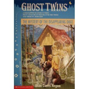 9780590252416: The Mystery of the Disappearing Dogs (Ghost Twins)