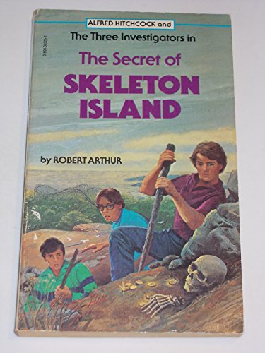 Imagen de archivo de Alfred Hitchcock and The Three Investigators in The Secret of Skeleton Island a la venta por Hedgehog's Whimsey BOOKS etc.