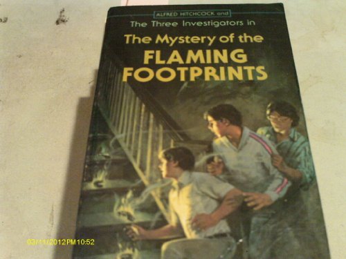 9780590303293: The Mystery of the Flaming Footprints (Alfred Hitchcock and The Three Investigators)