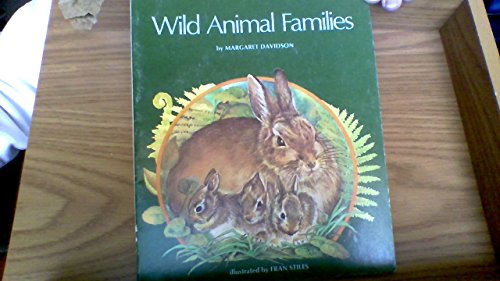 Imagen de archivo de Wild Animal Families a la venta por JR Books