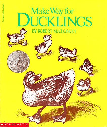 Imagen de archivo de Make Way for Ducklings [Paperback] Robert McCloskey a la venta por TheJunkStore