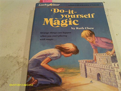 Imagen de archivo de Do-It-Yourself Magic a la venta por Books for a Cause