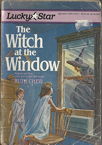 9780590412193: The Witch at the Window
