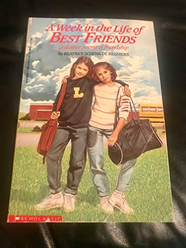 Beispielbild fr Week in the Life of Best Friends zum Verkauf von ThriftBooks-Dallas