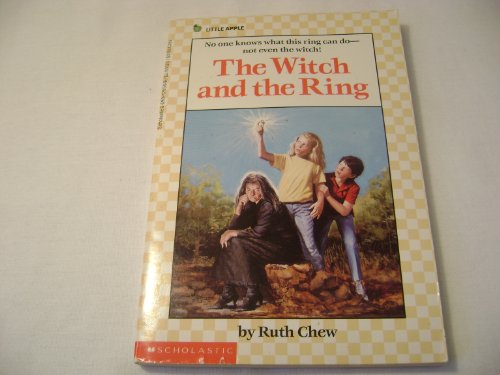 9780590420563: The Witch and the Ring (Little Apple)