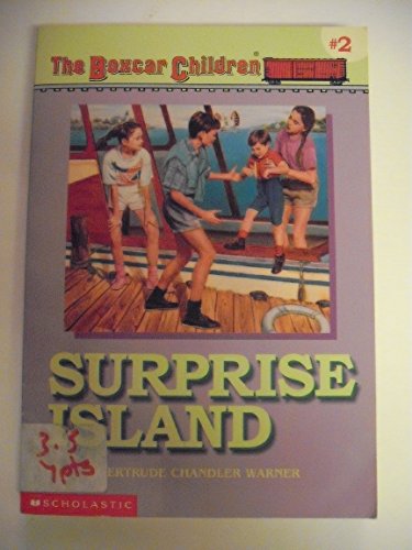 9780590426893: Surprise Island (The Boxcar Children #2)