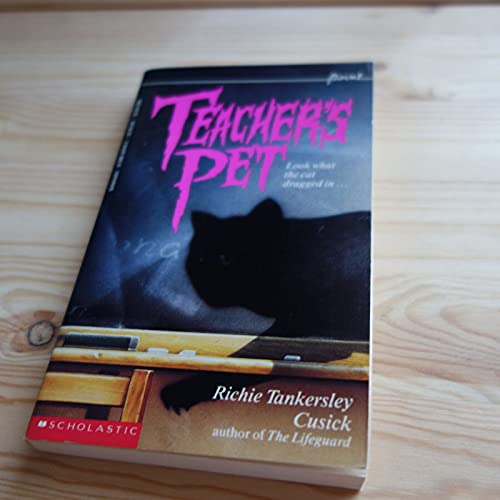 Beispielbild fr Teacher's Pet zum Verkauf von Once Upon A Time Books