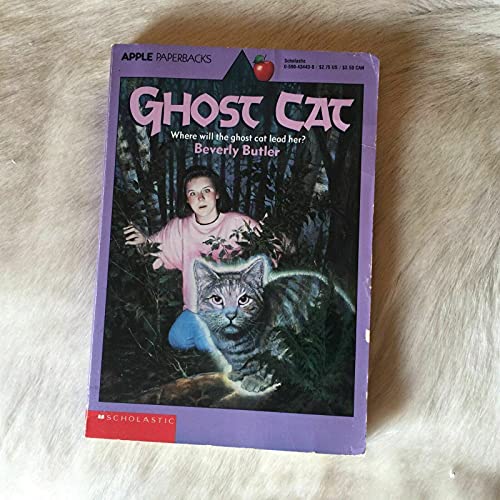 Beispielbild fr Ghost Cat zum Verkauf von SecondSale