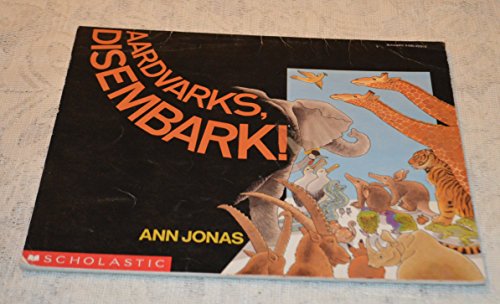 Beispielbild fr Aardvarks, Disembark! zum Verkauf von Wonder Book