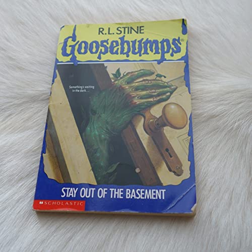 9780590453660: Stay Out of the Basement (Goosebumps, No 2)