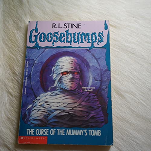 9780590453691: The Curse of the Mummy's Tomb (Goosebumps)