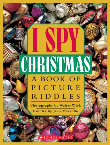 Imagen de archivo de I Spy Christmas: A Book of Picture Riddles a la venta por SecondSale