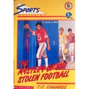Imagen de archivo de The Mystery of the Stolen Football (Sports Mystery No.3) a la venta por BookHolders