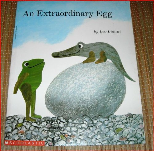 9780590606998: An Extraordinary Egg