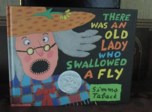 9780590631884: There Was an Old Lady Who Swallowed a Fl