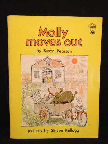 9780590702409: Molly Moves Out