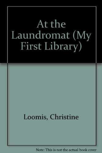 9780590728300: At the Laundromat (My First Library)