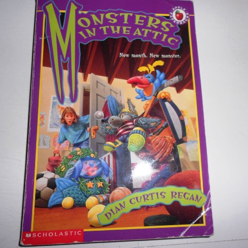 9780590844734: Monsters in the Attic