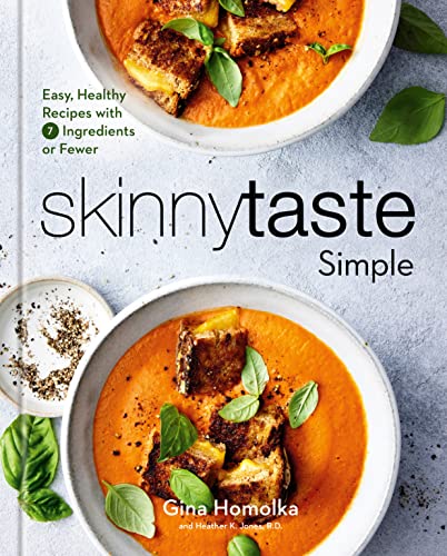 Stock image for Skinnytaste Simple: Easy, Healthy Recipes with 7 Ingredients or Fewer: A Cookbook for sale by Goodwill San Antonio