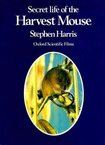 Beispielbild fr Secret Life of the Harvest Mouse zum Verkauf von WorldofBooks
