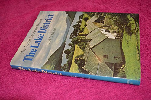 Stock image for The Lake District. Photography by W.F. (Bill) Davidson and R. (Bob) Thomlinson. for sale by Antiquariat & Verlag Jenior