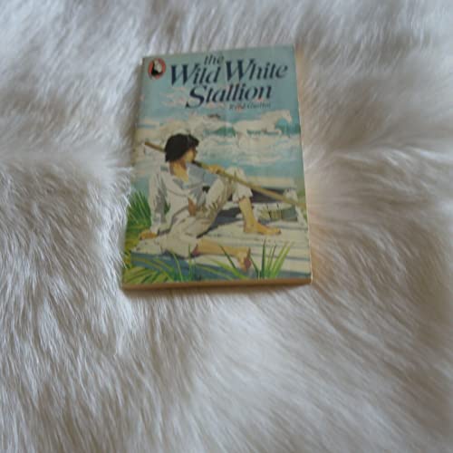 Beispielbild fr Wild White Stallion (Beaver Books) zum Verkauf von WorldofBooks