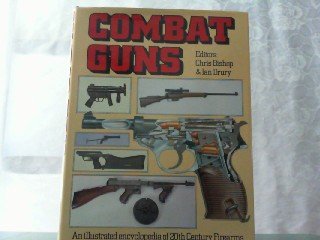 Imagen de archivo de COMBAT GUNS a la venta por WorldofBooks