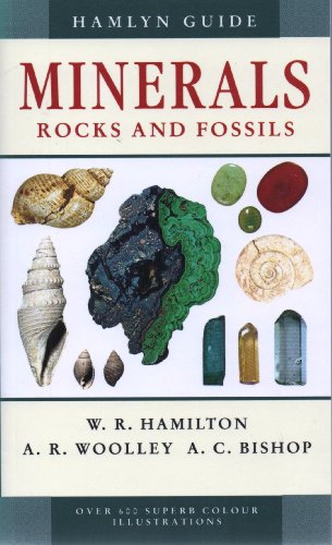 Imagen de archivo de The Hamlyn Guide to Minerals, Rock and Fossils (Hamlyn Guide) a la venta por Greener Books