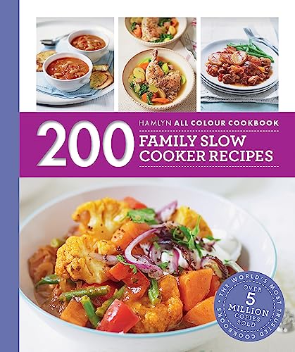 Beispielbild fr 200 Family Slow Cooker Recipes: Hamlyn All Colour Cookbook (Hamlyn All Colour Cookery) zum Verkauf von WorldofBooks