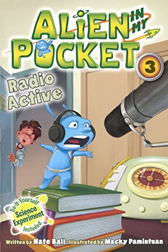 9780606353496: Radio Active