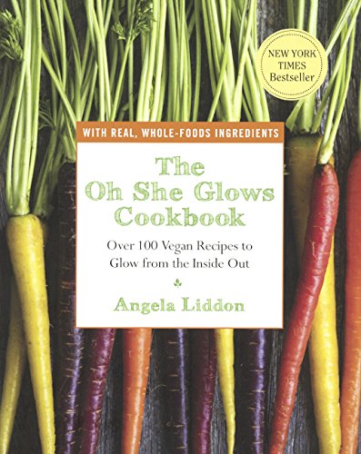 Imagen de archivo de The Oh She Glows Cookbook (Turtleback Binding Edition) a la venta por The Happy Book Stack