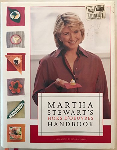 Imagen de archivo de Martha Stewart's Hors d'Oeuvres Handbook a la venta por First Choice Books