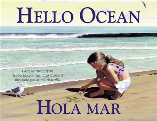 Beispielbild fr Hello Ocean / Hola Mar (Turtleback School & Library Binding Edition) (English and Spanish Edition) zum Verkauf von SecondSale