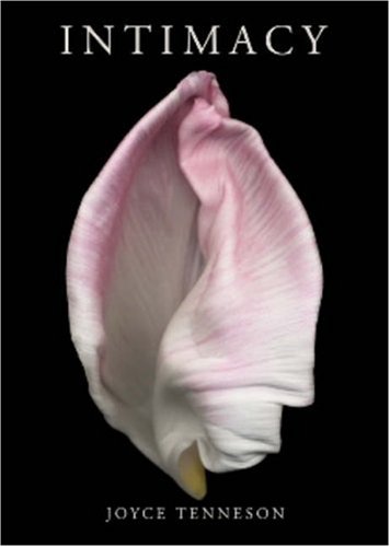 Beispielbild fr Intimacy: The Sensual Essence of Flowers zum Verkauf von ThriftBooks-Atlanta