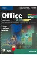 Beispielbild fr Microsoft Office XP: Introductory Concepts and Techniques, Enhanced (Shelly Cashman) zum Verkauf von Wonder Book