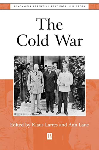 Imagen de archivo de The Cold War: The Essential Readings a la venta por Bookmonger.Ltd
