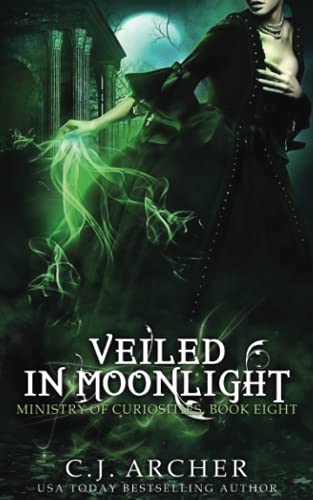 Beispielbild fr Veiled In Moonlight zum Verkauf von ThriftBooks-Dallas